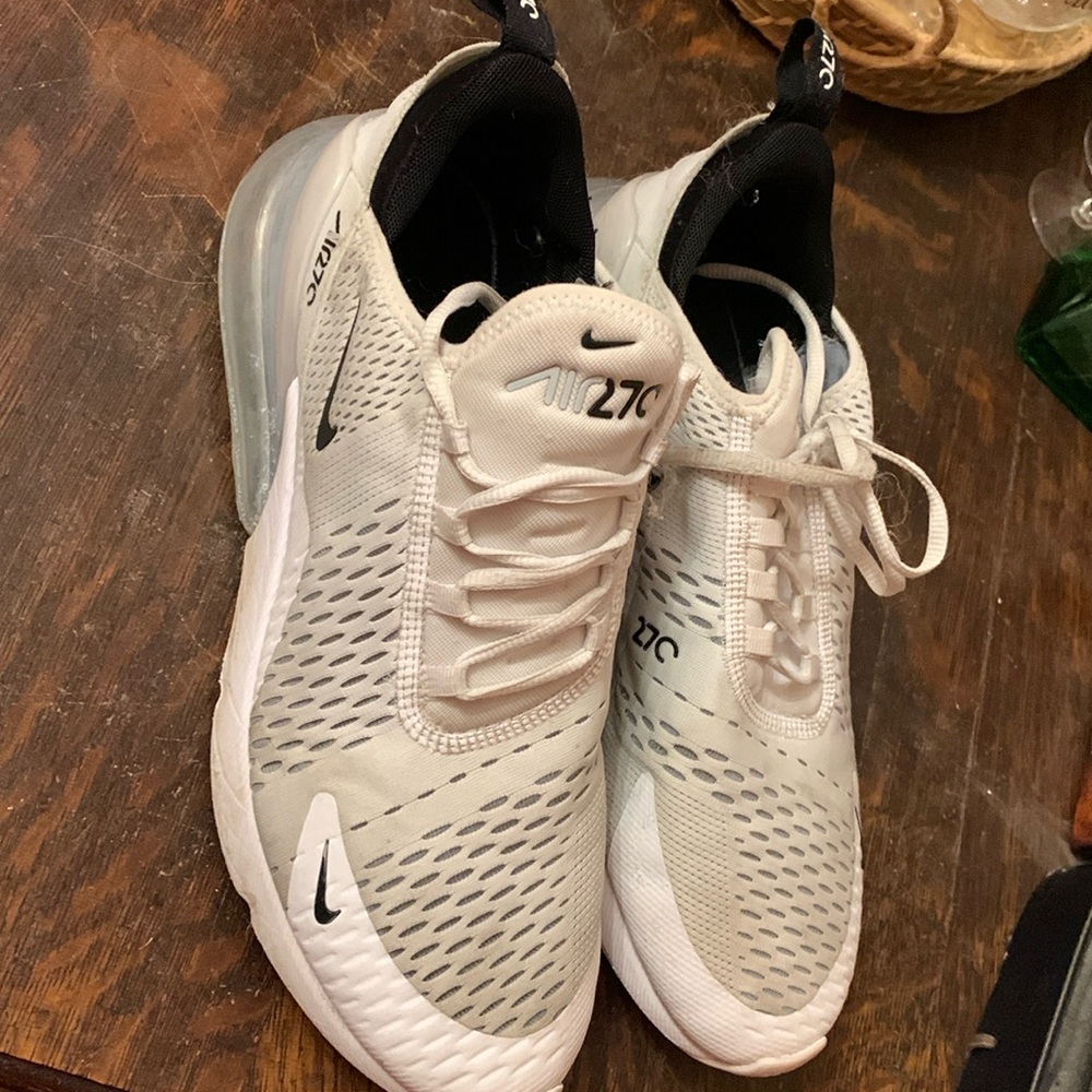 Nike Black & White 270 Air Max
